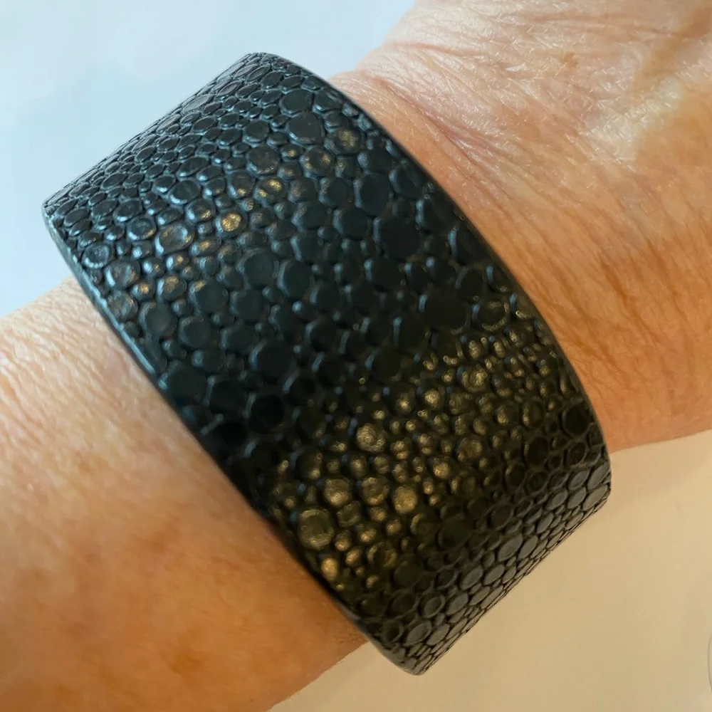 Silpada Silver Cuff Bracelet - Picture 2 of 4